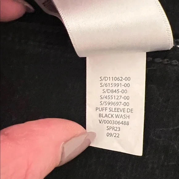 GAP Black Denim Puff Sleeve Jean Jacket - Picture 8 of 8